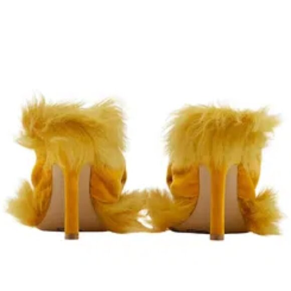 BURBERRY YELLOW VELVET & SHEARLING STEP ROSE SANDALS SIZE 37.5 NIB - Picture 7 of 10